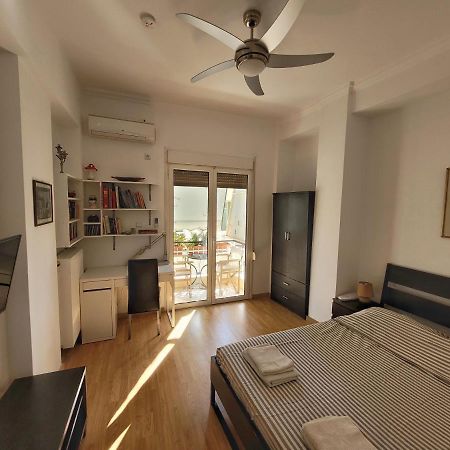 Plato'S Academy Home Атина Екстериор снимка